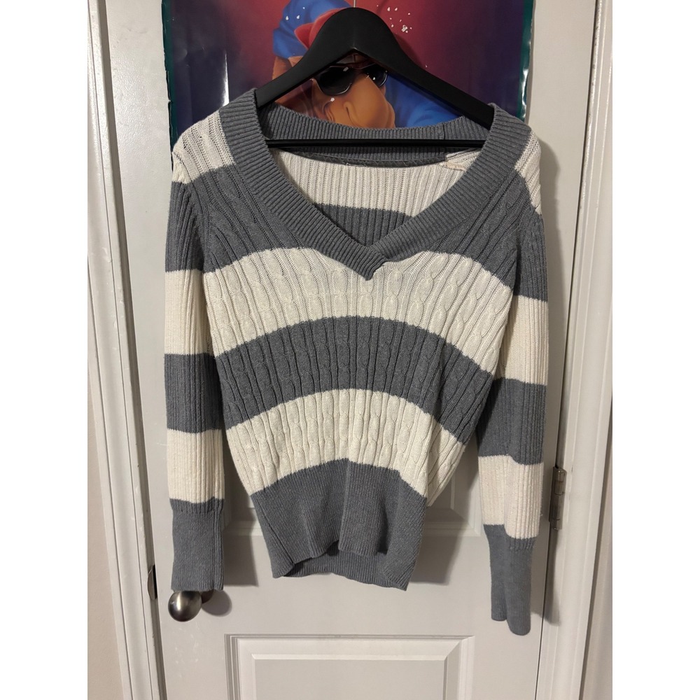 Womens Grey y2kWhite Striped Cable Knit V-Neck Sweater Long Sleeve Ribbed Trim